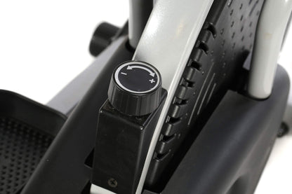 Luna Pro 2-in-1 Ellipsentrainer & Heimtrainer mit Sitz, Pulssensoren – Fitness, Cardio & Gewichtsverlust Workout Maschine.